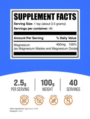 Detalle del polvo de BulkSupplements Magnesium Malate mostrando textura fina y solubilidad