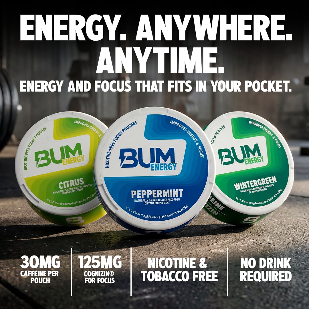 Bum Energy pouch en mano mostrando escala y portabilidad para uso discreto