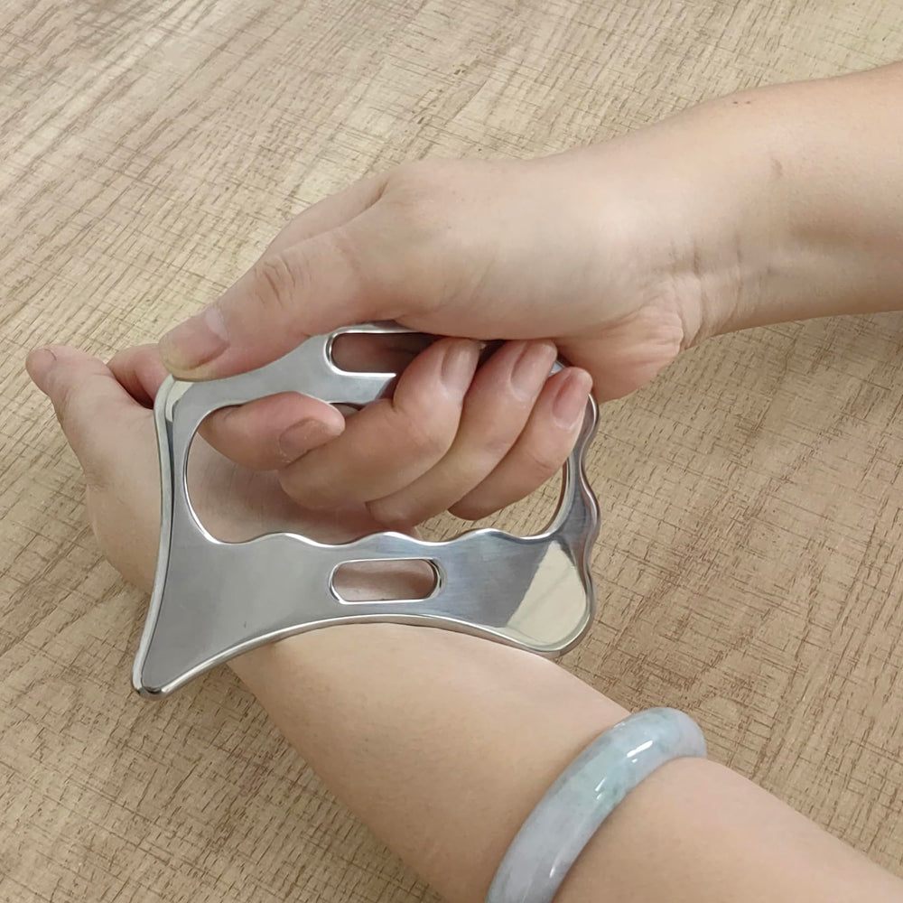 BYYDDIY comparación de tamaño con mano para referencia de escala