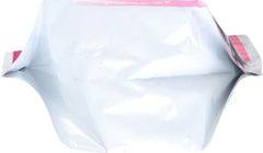Caltrate chuches en mano para comparar escala y facilidad de masticar