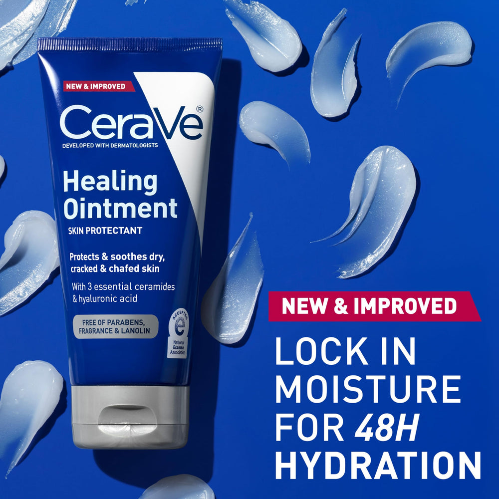 CeraVe frasco 5oz junto a objeto para comparar tamaño práctico de viaje