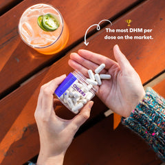cheers producto en mano para comparar tamaño y facilidad de transporte