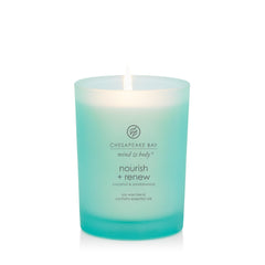 Chesapeake Bay Candle primer plano de cera y mecha sin plomo, quema limpia y uniforme