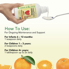 ChildLife Essentials escena familiar con niño aceptando suplemento, apoya crecimiento