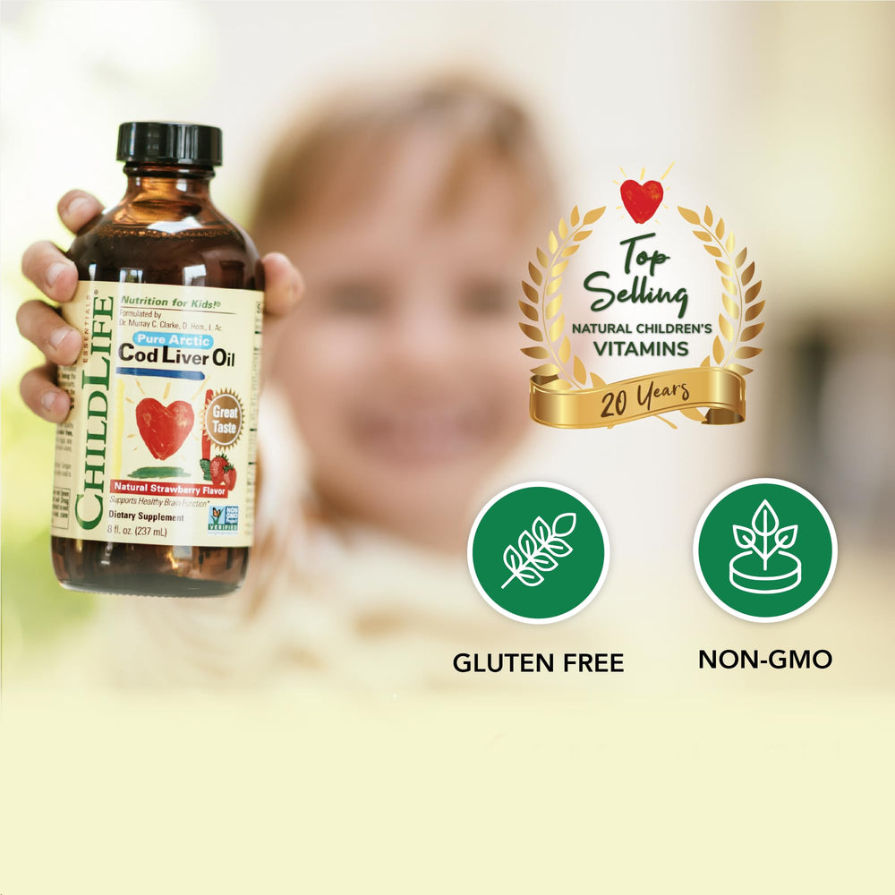 ChildLife Essentials botella en mano para comparar tamaño y porciones
