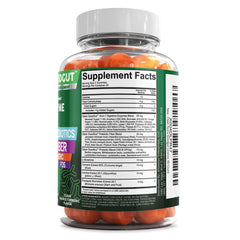 Persona sosteniendo gominola Clean Nutraceuticals, fácil de tomar en cualquier lugar