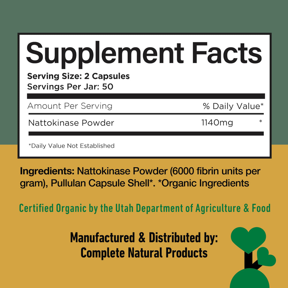 Complete Natural Products frasco en cocina lifestyle sugiriendo integración diaria sencilla