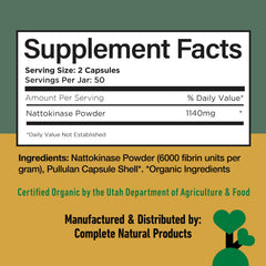 Complete Natural Products frasco en cocina lifestyle sugiriendo integración diaria sencilla