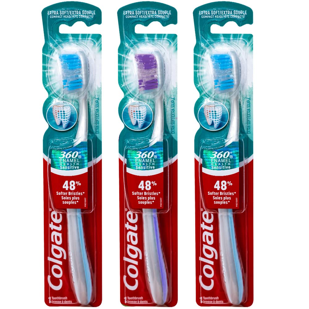 Colgate cepillo frontal paquete mostrando tres unidades y beneficio conveniencia