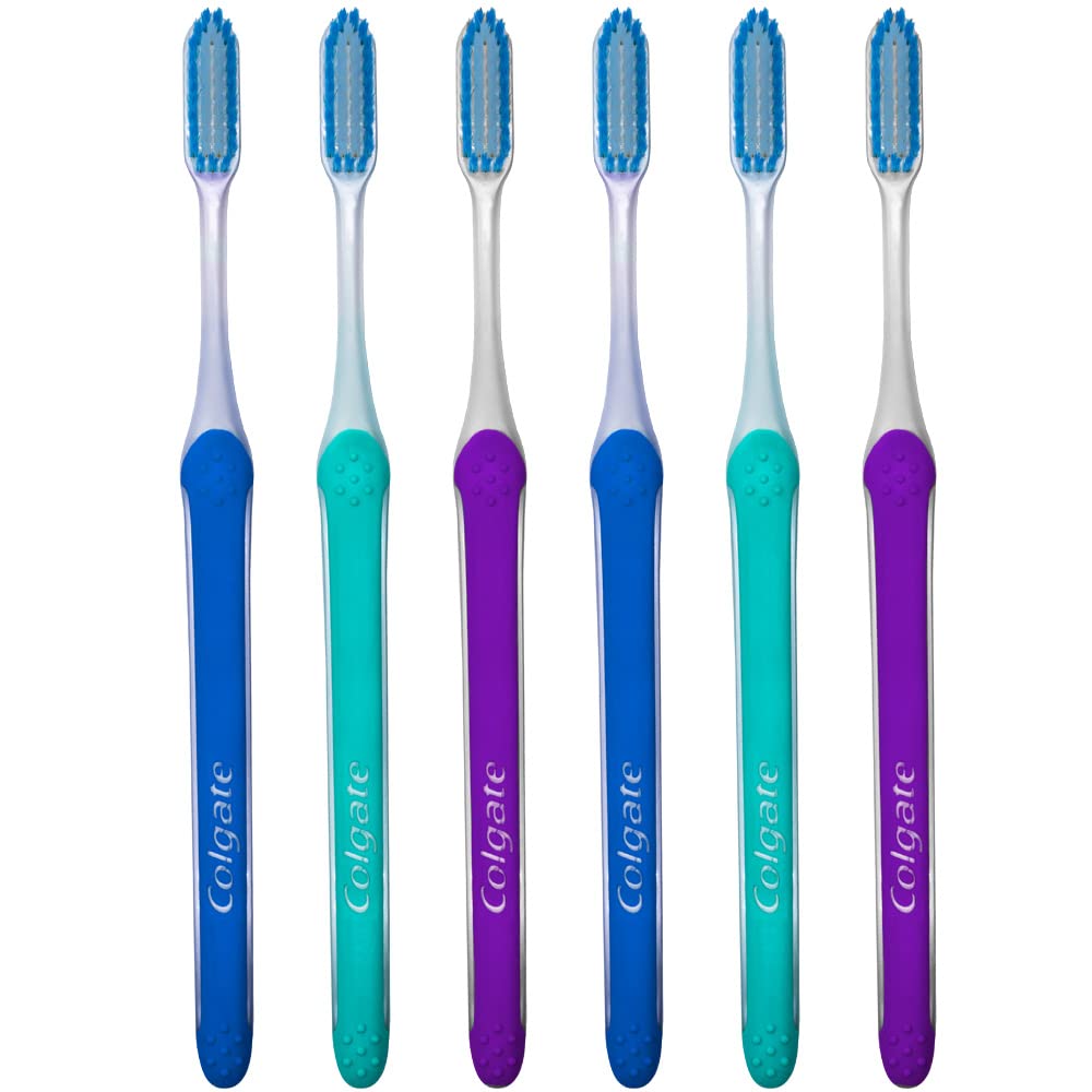 Colgate cabezal cerca que muestra diseño compacto y limpieza precisa