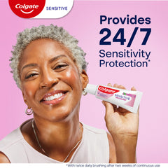 Colgate tubo 6 oz al lado de objeto para comparar tamaño y duración