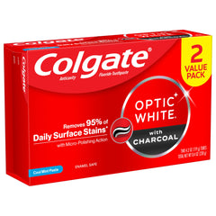 Colgate Optic White disposición en baño moderno para uso diario y estética