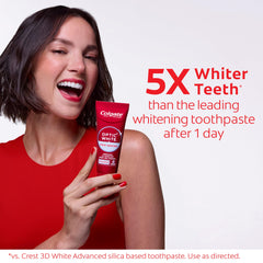 Colgate gel aplicado en dientes demostrando adherencia y efecto durante la noche