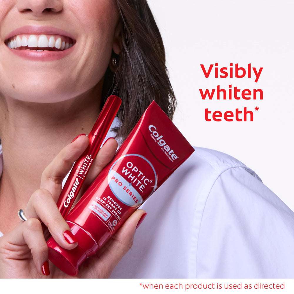 Colgate conjunto del tubo y bolígrafo dispuesto para rutina integral diaria