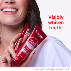 Colgate conjunto del tubo y bolígrafo dispuesto para rutina integral diaria