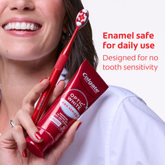 Colgate Optic White Pro Series en un entorno de baño moderno, presentación lista para uso diario
