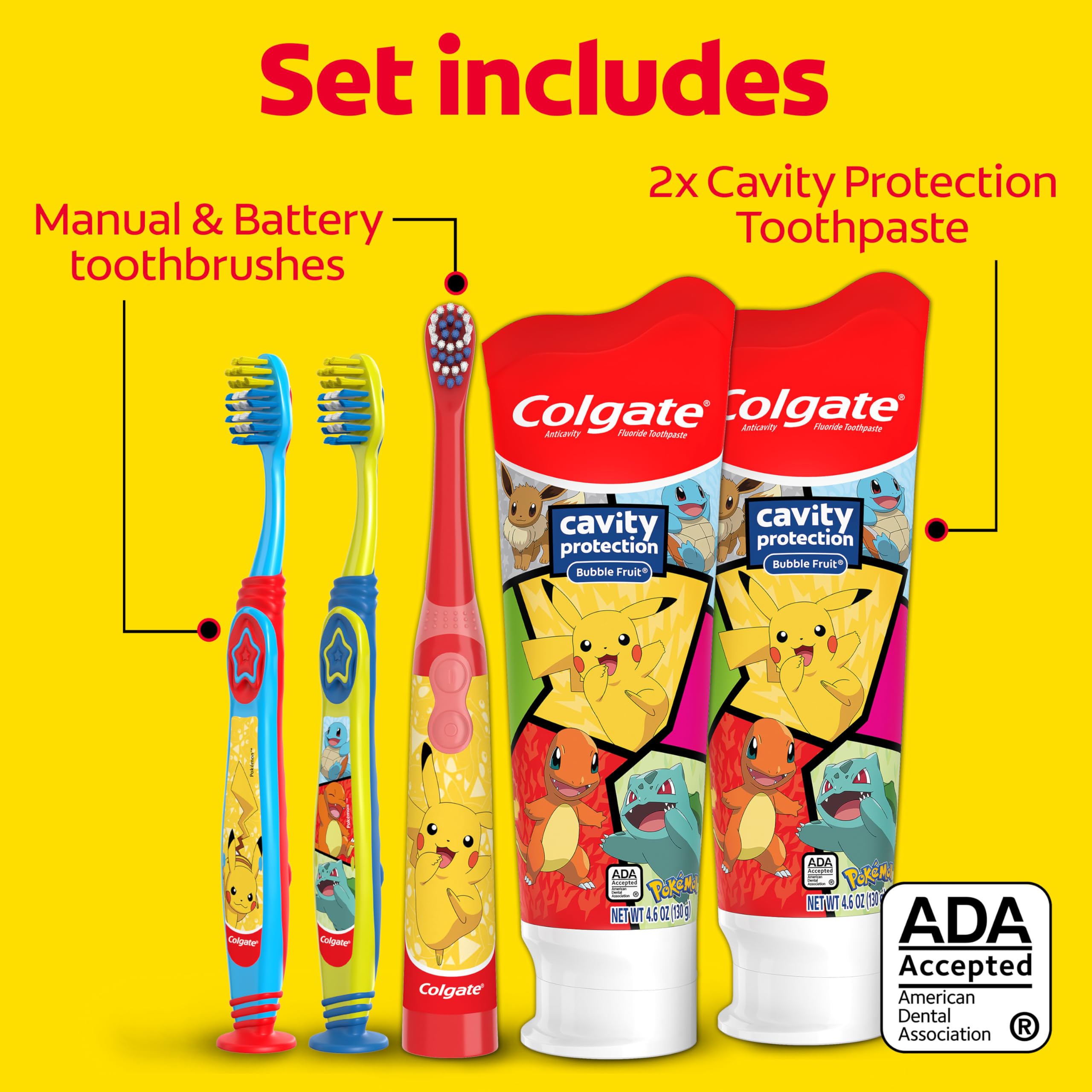 Colgate dos cepillos manuales siendo sostenidos por una mano pequeña para control
