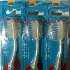 Colgate cepillo en uso familiar limpieza cómoda y precisa