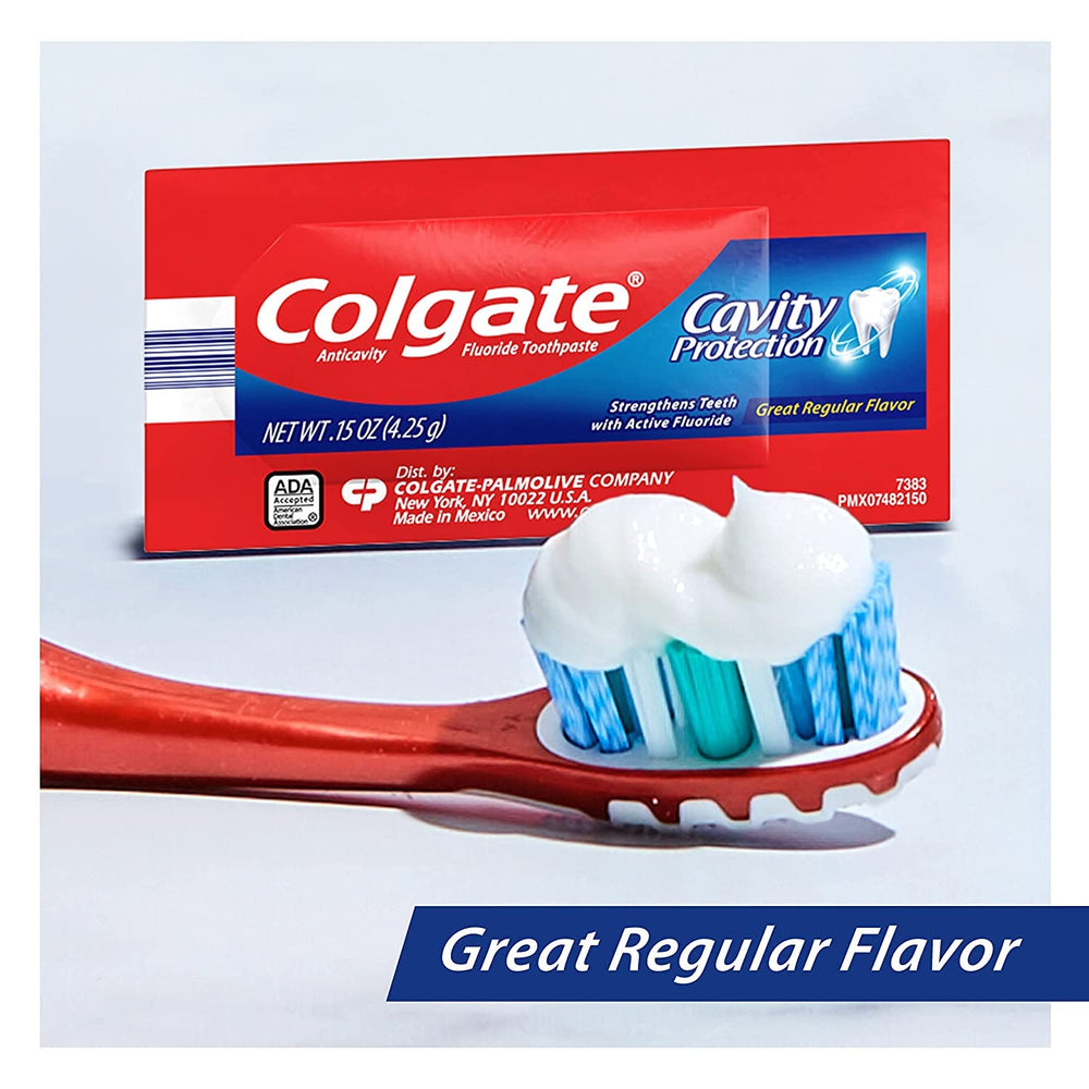 Colgate detalle de la textura de la pasta que facilita la limpieza