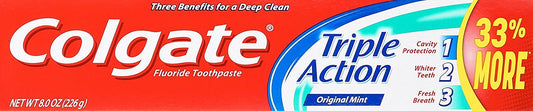 Colgate detalle del tubo y textura de la pasta para limpieza eficaz