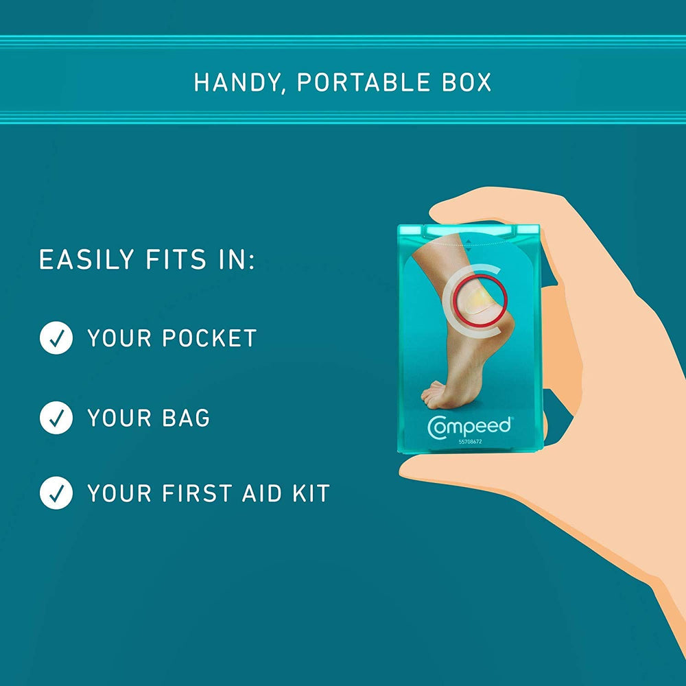 Compeed parche junto a mano para mostrar tamaño y fácil aplicación