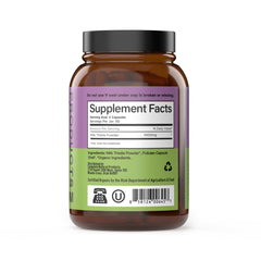 Complete Natural Products cápsulas veganas en primer plano, fáciles de tragar para uso diario