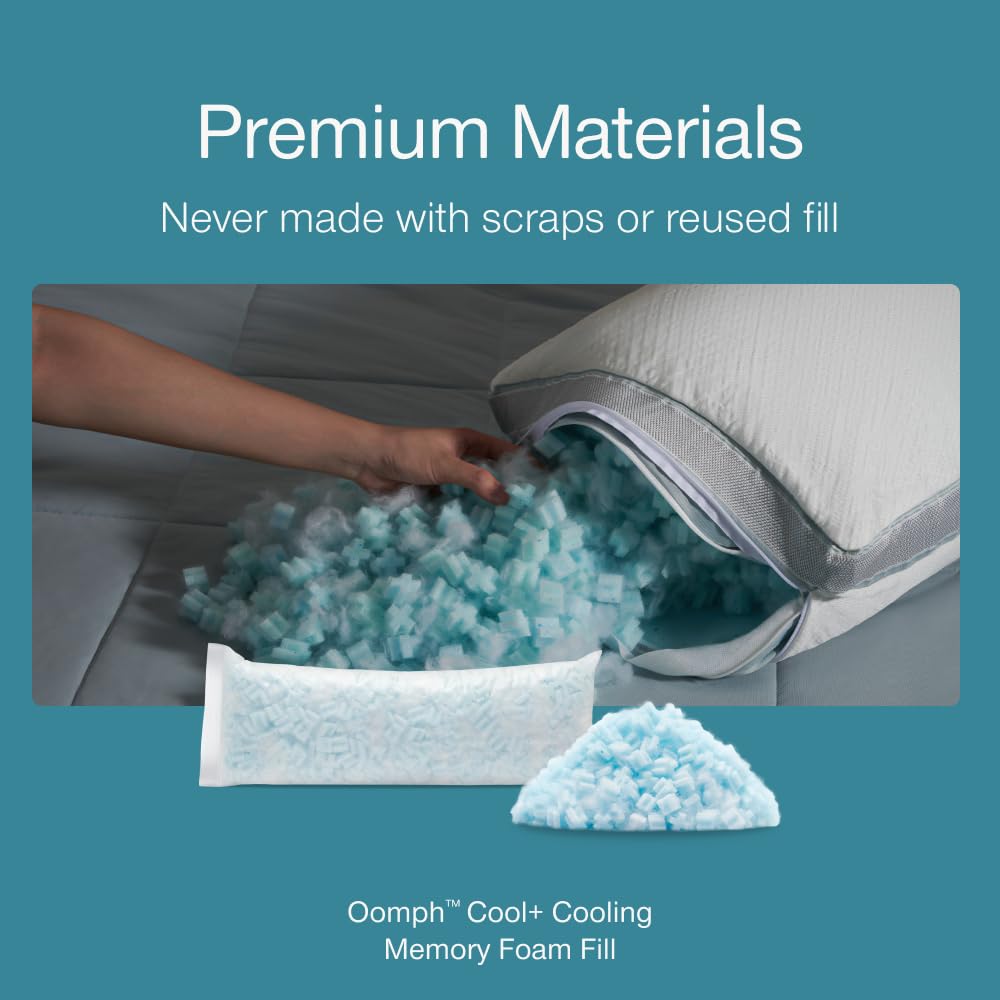 Coop Home Goods relleno siendo introducido en almohada para ajustar loft