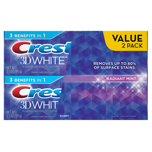 Crest 3D White frontal del empaque mostrando la marca y beneficio blanqueador