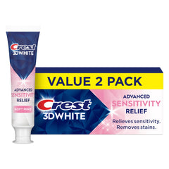 Crest 3DWhite frente del empaque mostrando pack de dos y beneficio de blanquear