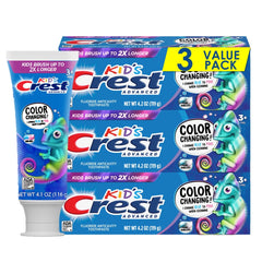 Crest frente del envase mostrando cambio de color y atractivo infantil