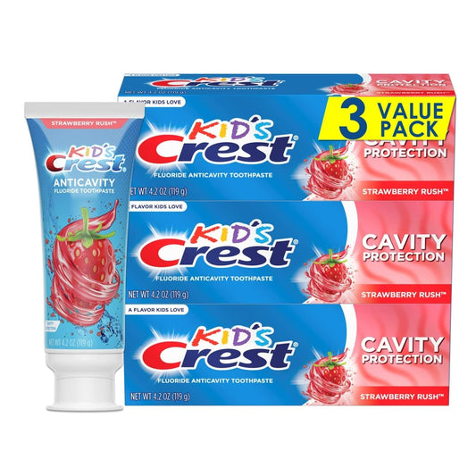 Crest vista frontal del pack de 3 tubos, conveniencia para familias