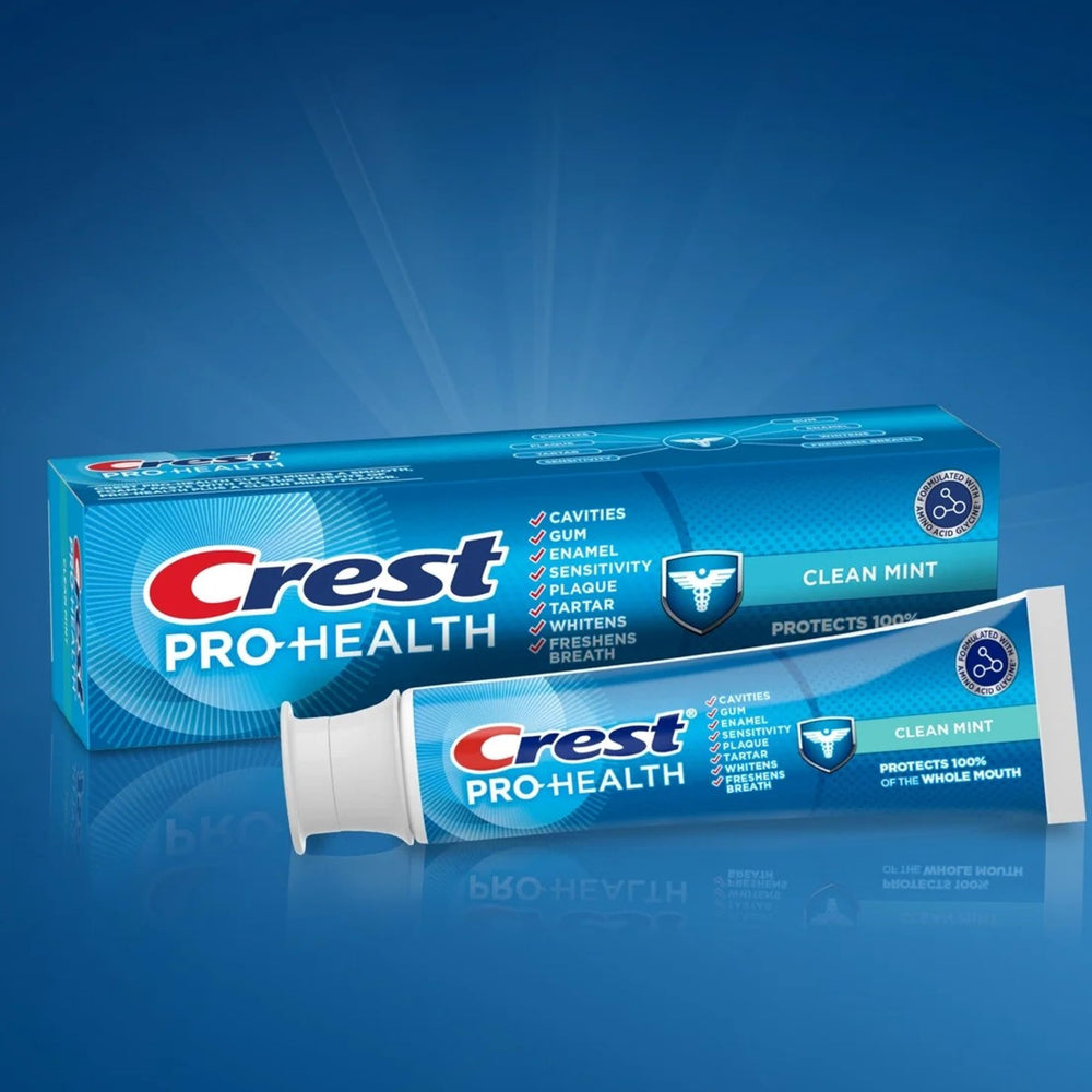 Crest Pro-Health persona cepillándose para mostrar uso diario efectivo