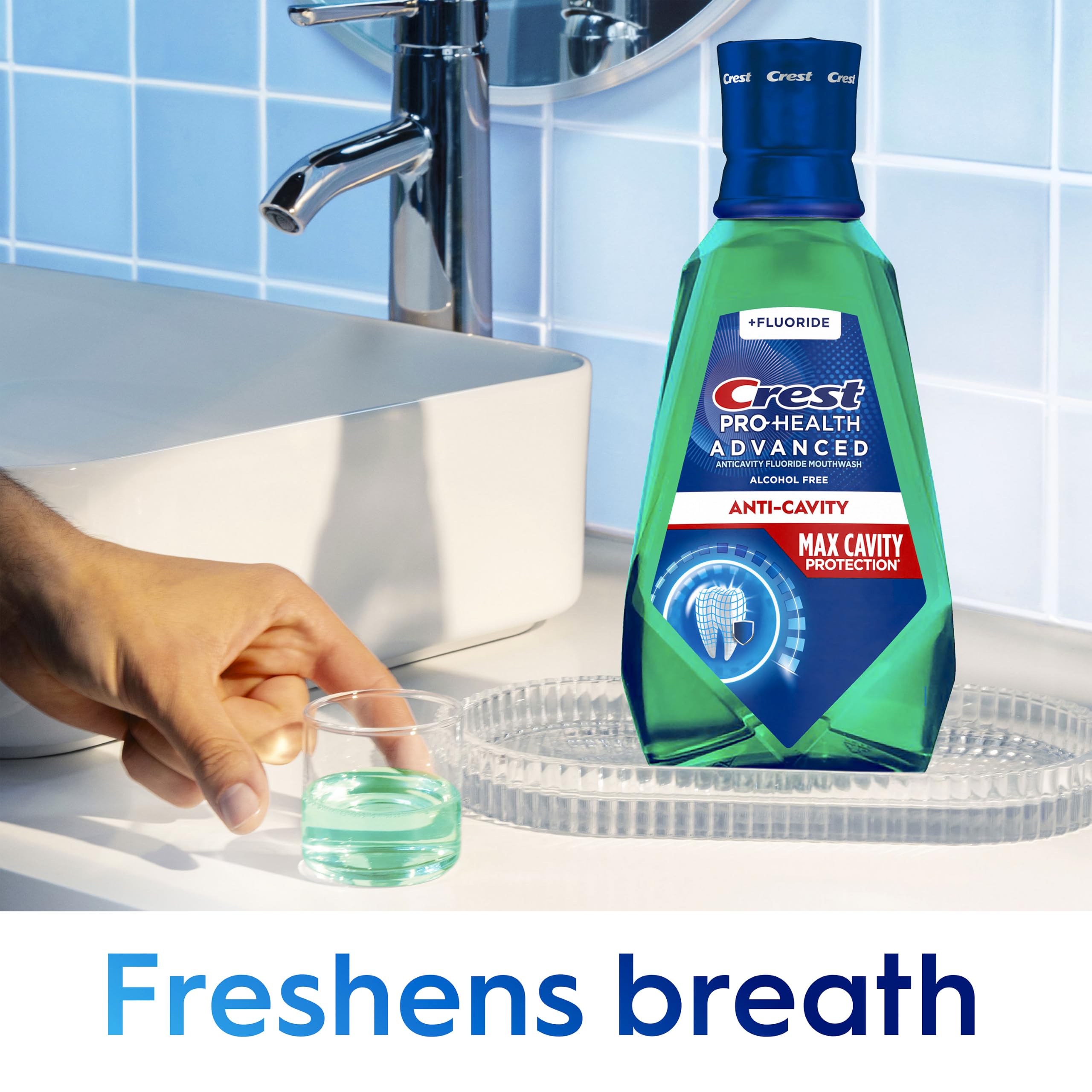 Crest enjuague usado en el baño para complementar la higiene diaria