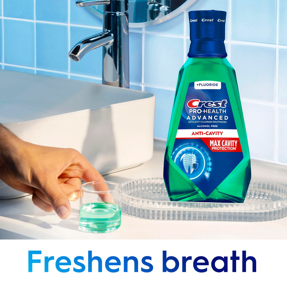 Crest enjuague usado en el baño para complementar la higiene diaria