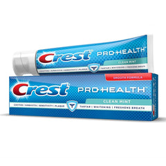 Crest Pro-Health pasta extruida en close-up mostrando textura y frescura mentolada