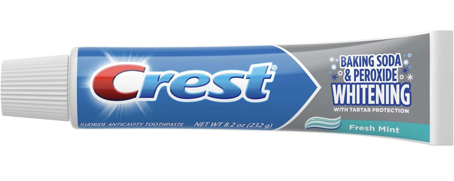 Crest textura de la pasta con espuma, detallando limpieza y sensación fresca