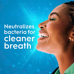 Crest uso al cepillar demostrando neutralizar bacterias y frescura