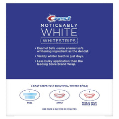 Crest Whitestrips primer plano de la tira que destaca su adherencia y textura