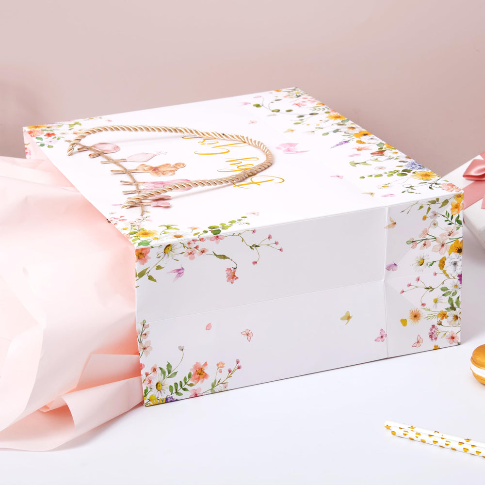 Crisky bolsa en ambientación de baby shower aportando estilo festivo