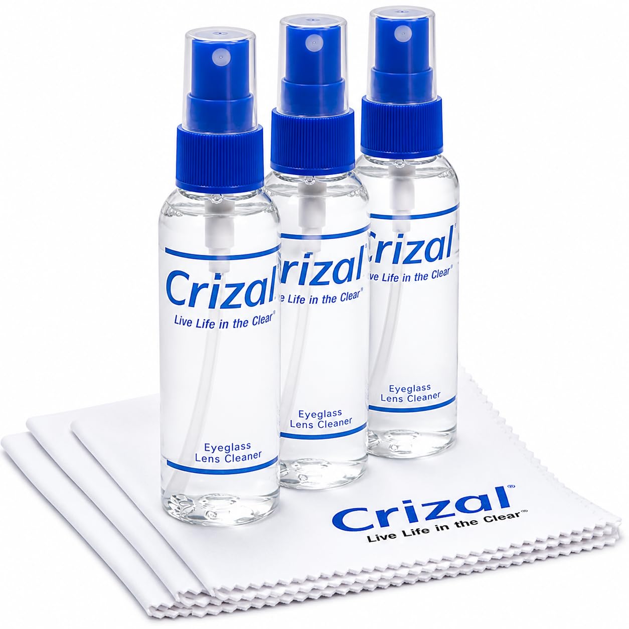 Crizal® botella y paño frente a cámara mostrando kit completo