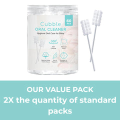 Cubble en uso con bebé, limpieza suave de lengua y encías