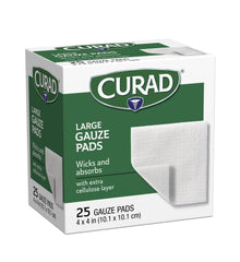 Curad Pro-Gauze comparación con mano para referencia de tamaño