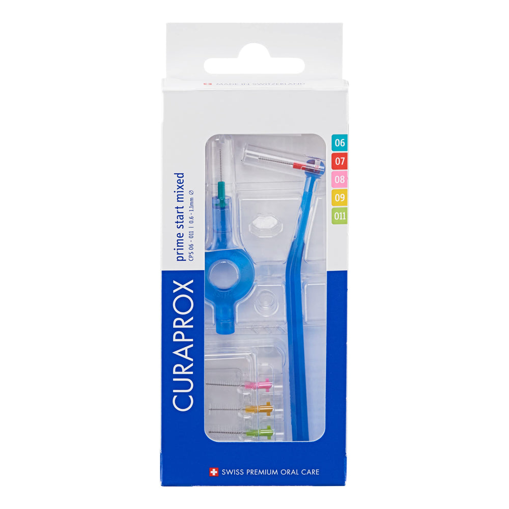 Curaprox set frontal con empaques y todos los cepillos visibles, limpieza precisa