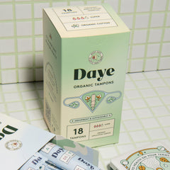 Demostración de uso Daye en ropa interior que ilustra ajuste seguro y confianza