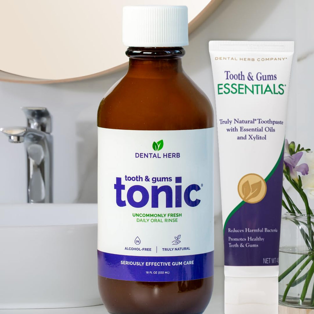 Dental Herb Company escena de baño con kit en uso para rutina diaria