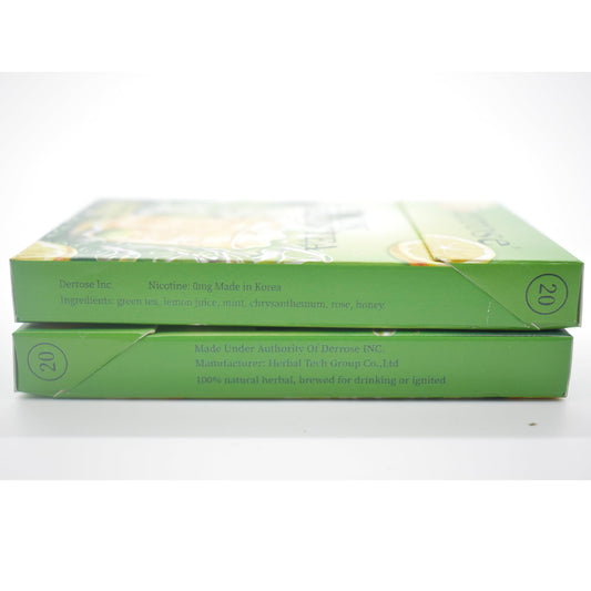 Derrose cierre y textura del stick, enfoque en ingredientes naturales y tacto