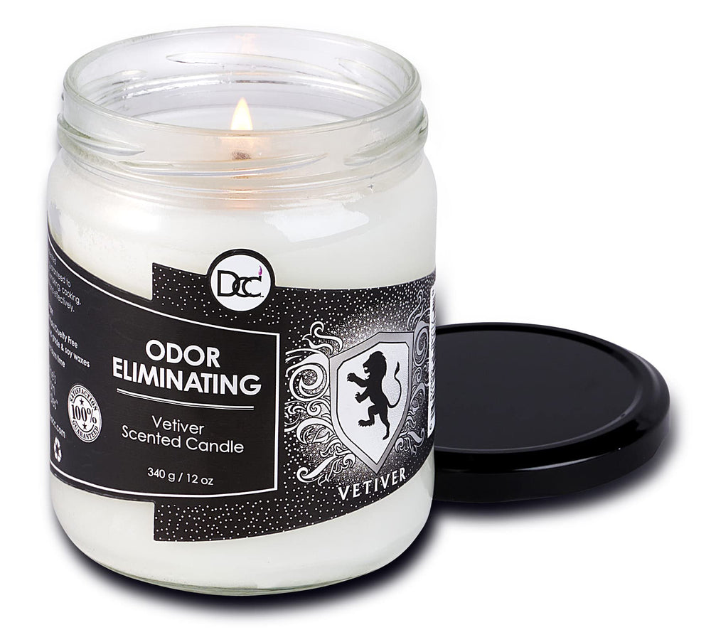 Dianne's Custom Candles mecha encendida creando ambiente y neutralizando olores