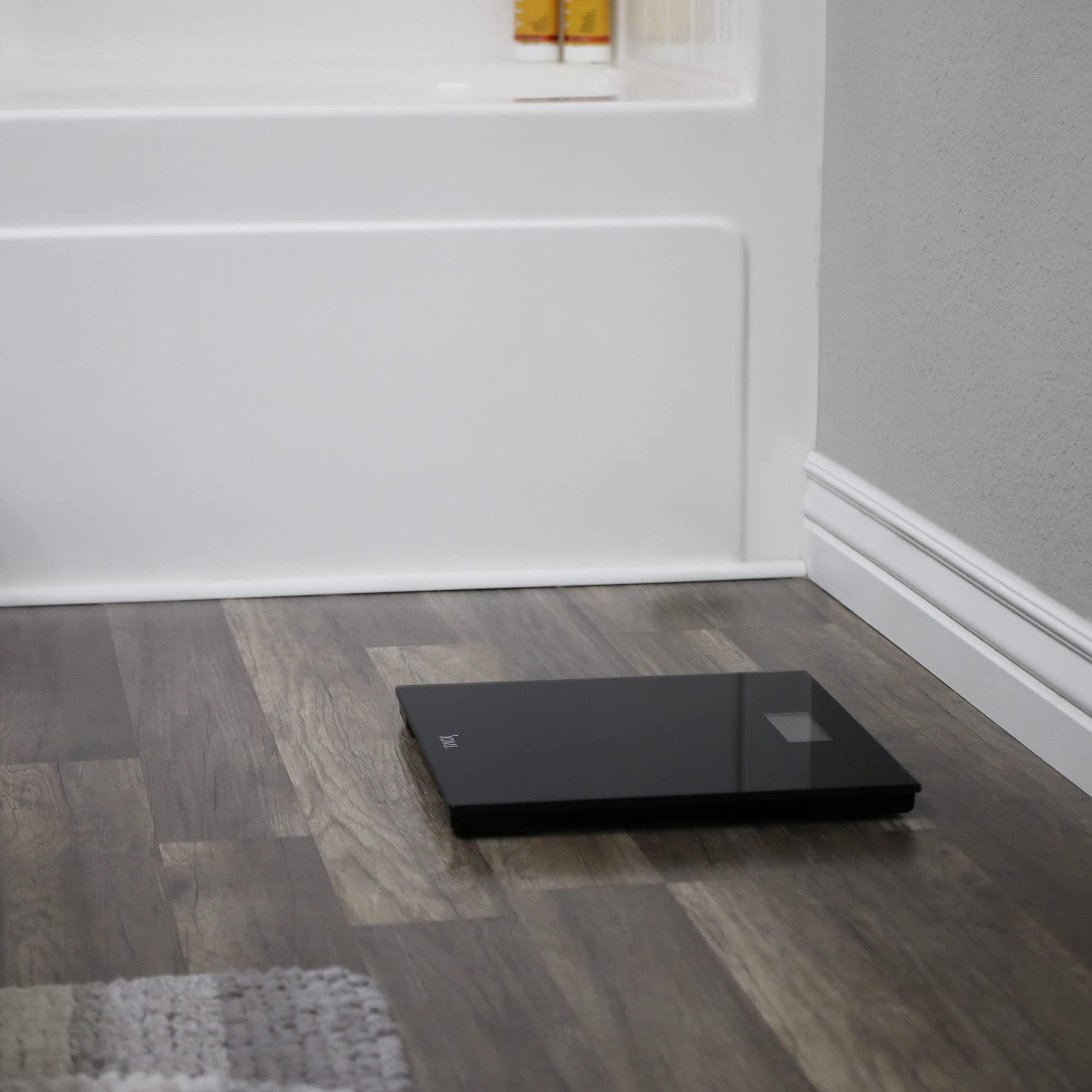 DMI en ambiente de baño moderno aportando estética y funcionalidad