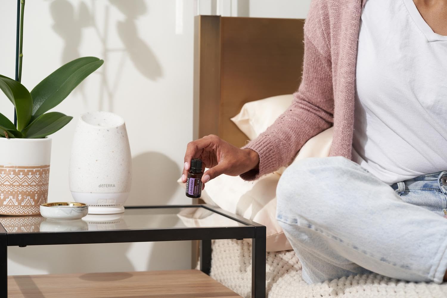 doTERRA aceite en superficie mostrando textura clara y pura