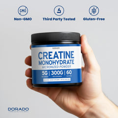 DORADO NUTRITION atleta mezclando creatina tras entrenamiento eficaz
